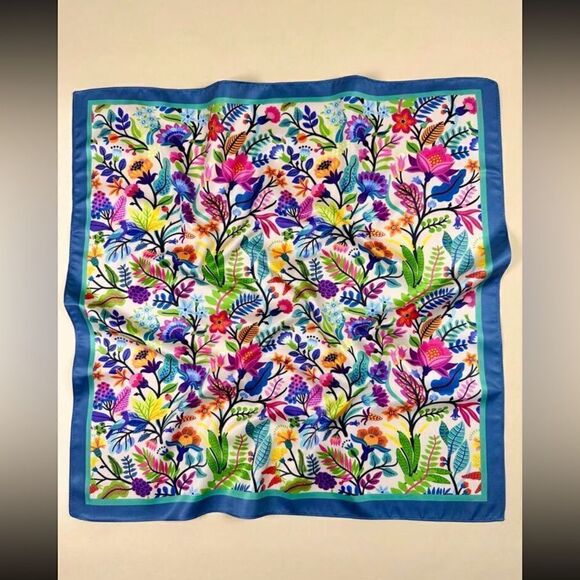 Floral scarf  P41 - Picture 1 of 3